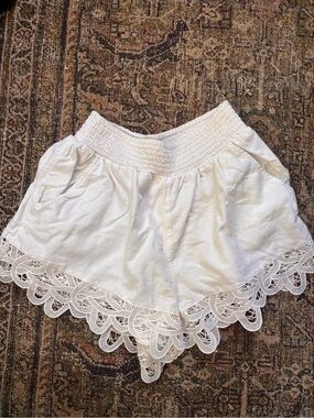 American Eagle Outfitters White Crochet-Hem High-Waist Shorts